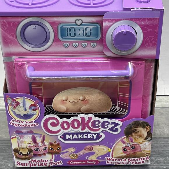 Moose Toys Cookeez Makery Cinnamon Treatz Oven Playset - Pink, Ages 5+. {123}. - Picture 5 of 16